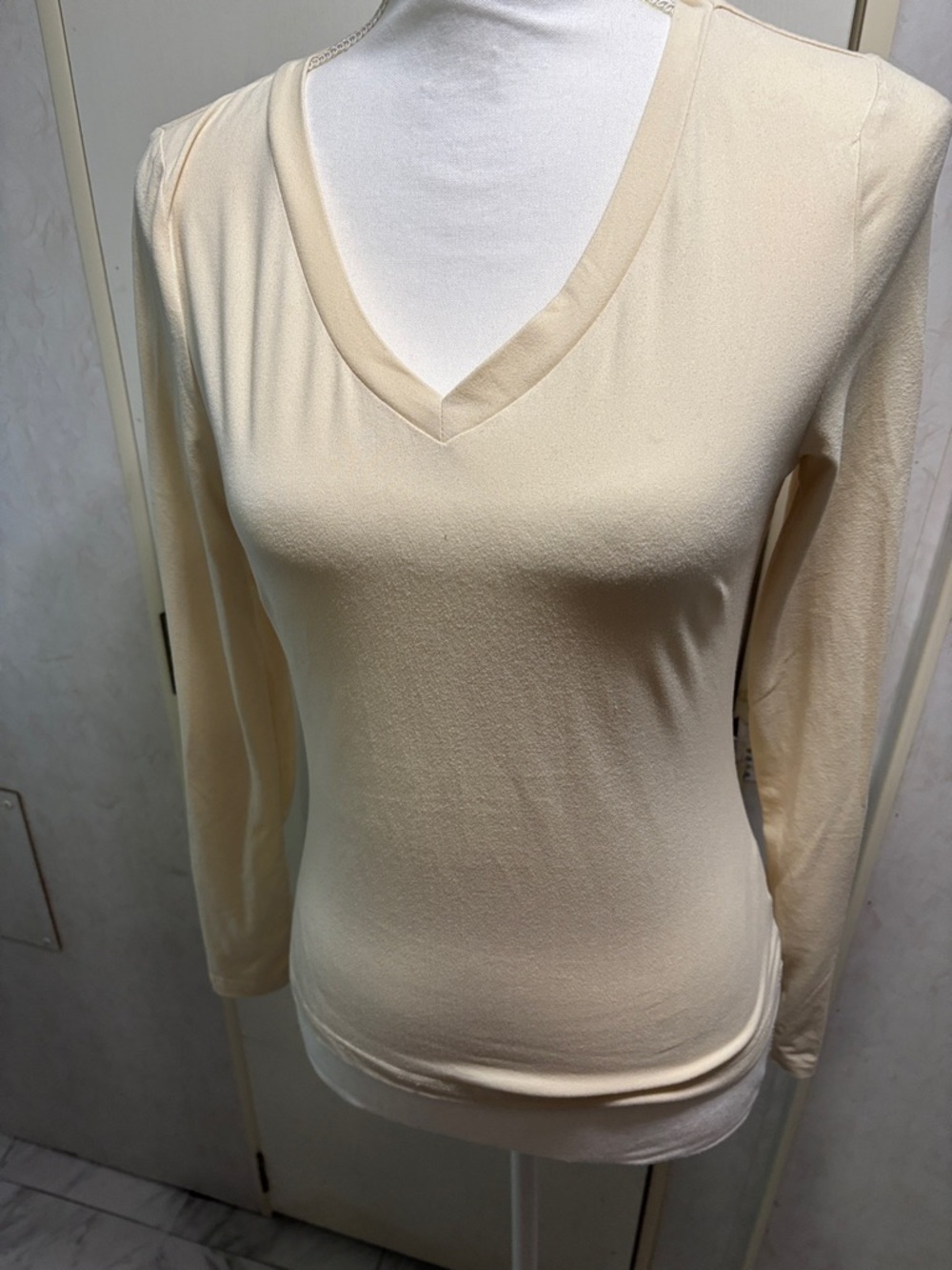 SHEIN Cream V-Neck Long Sleeve Top